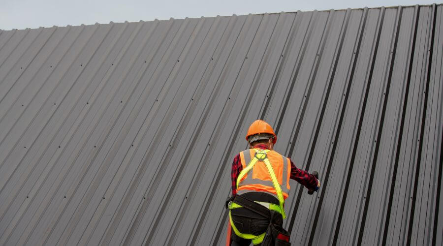 Professional gutter cleaning in Estill Springs, TN